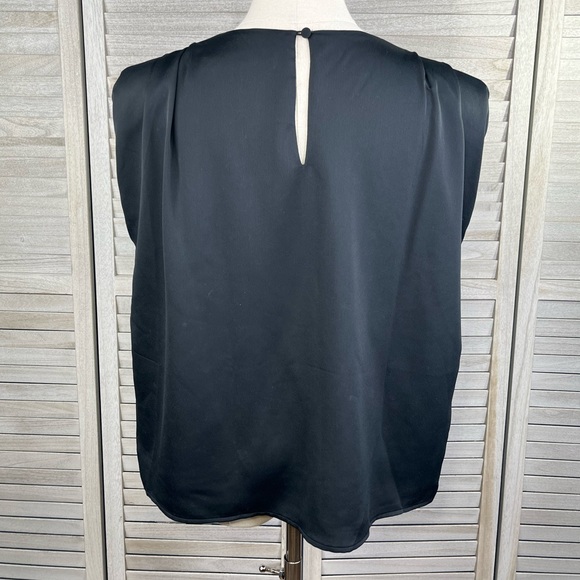 JUST FAB Pleated Sleeveless Blouse with Shoulder Pads Black-Large - Picture 2 of 2